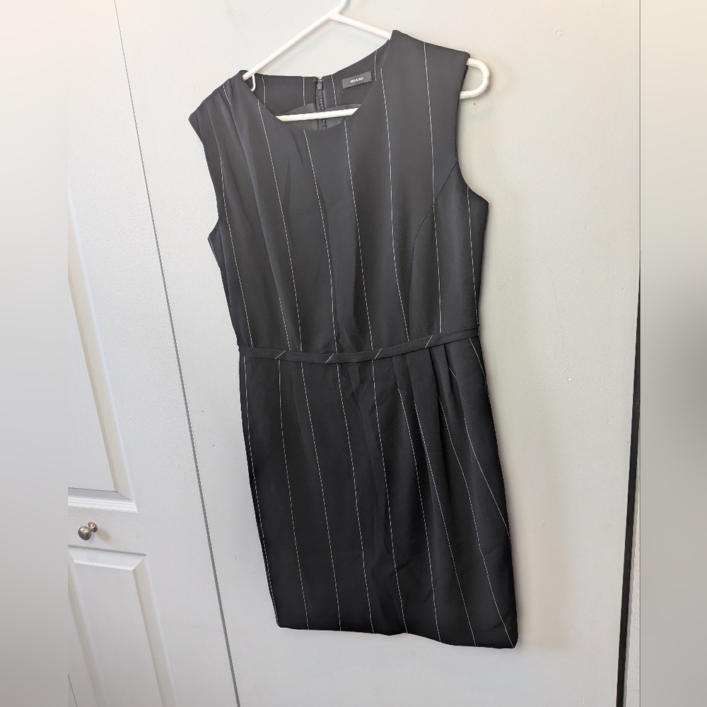 RIANI Designer Mini Sleeveless Dress Size 10 Black With Whites Stripes Back Zip
